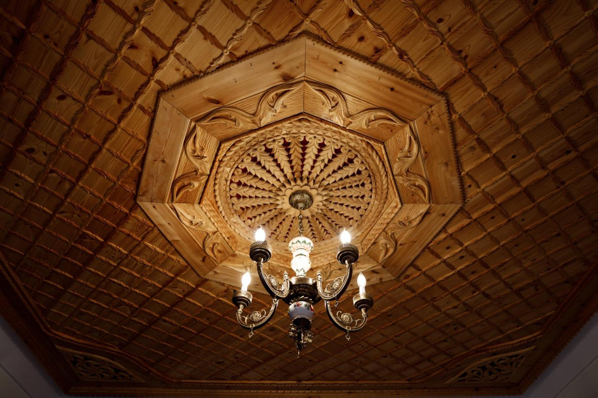 Boutique Hotel Musee Gjirokaster Bagian luar foto