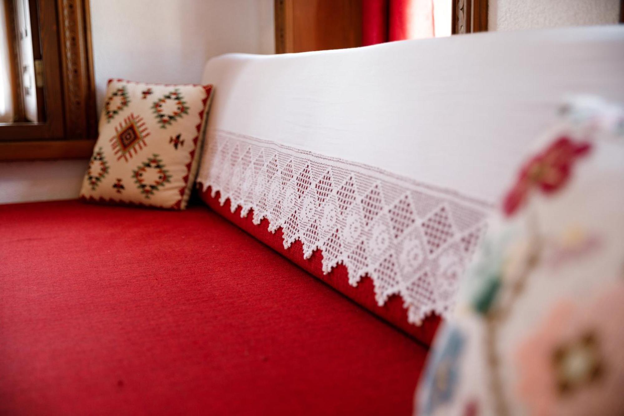 Boutique Hotel Musee Gjirokaster Bagian luar foto