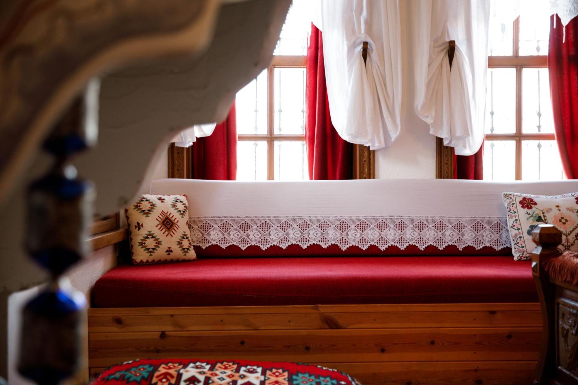 Boutique Hotel Musee Gjirokaster Bagian luar foto
