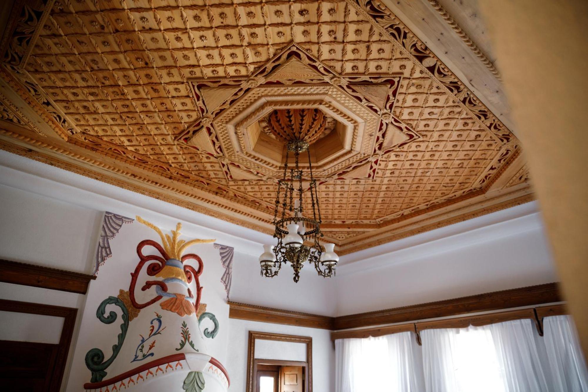 Boutique Hotel Musee Gjirokaster Bagian luar foto
