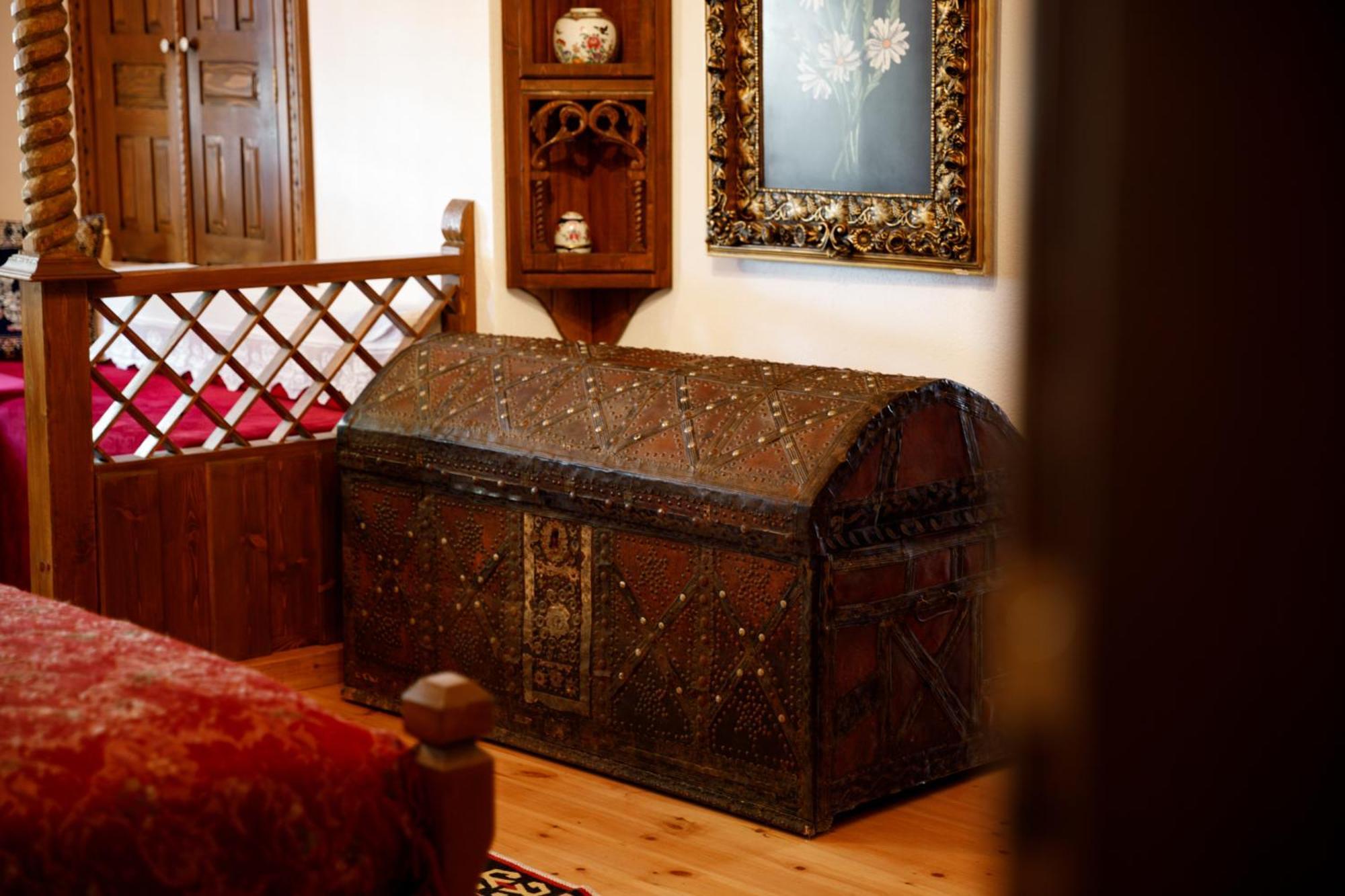 Boutique Hotel Musee Gjirokaster Bagian luar foto