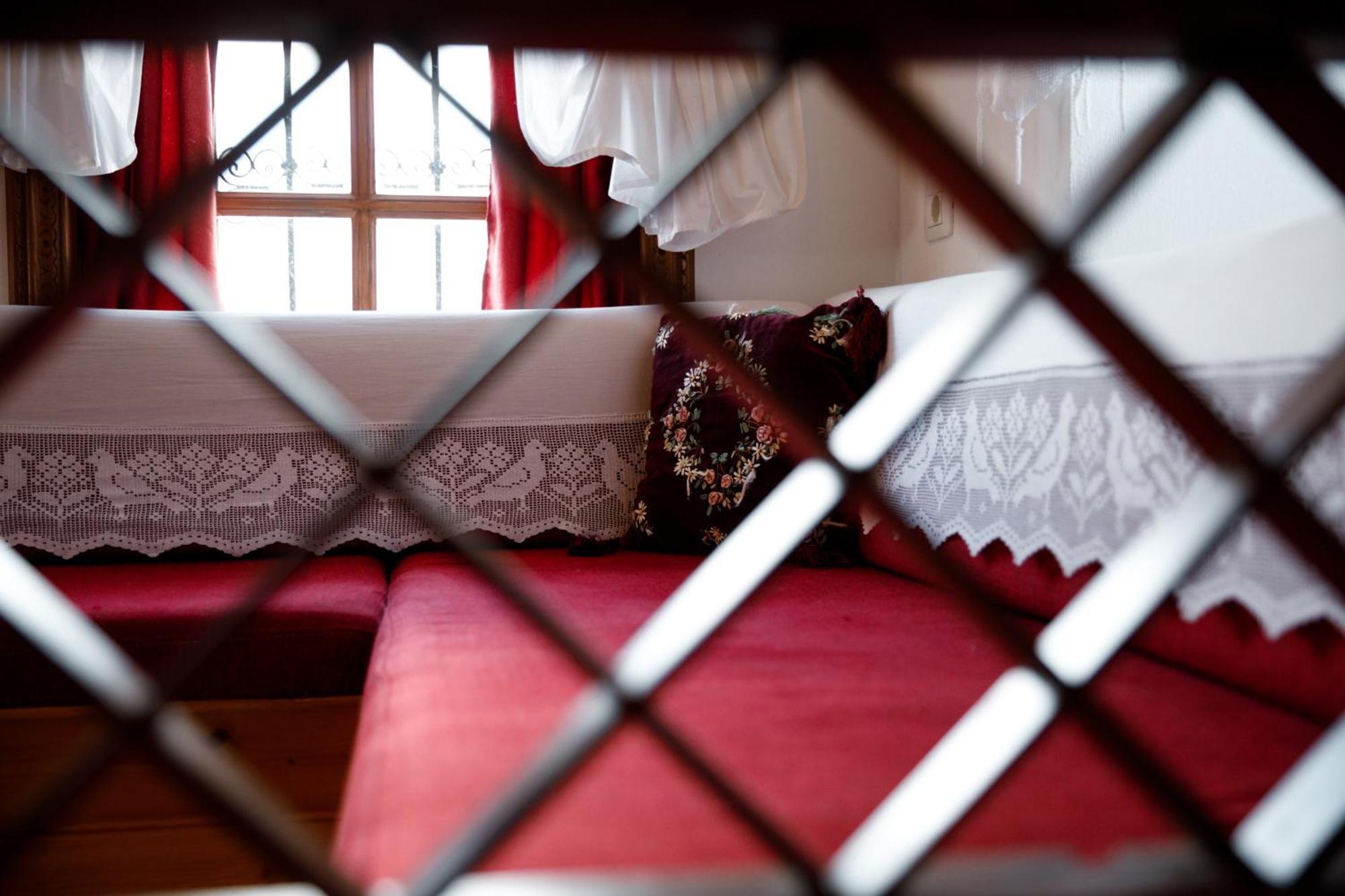Boutique Hotel Musee Gjirokaster Bagian luar foto