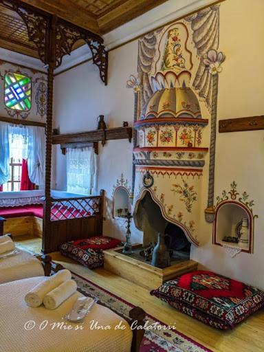 Boutique Hotel Musee Gjirokaster Bagian luar foto